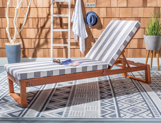 Solano Sunlounger – Eucalyptus Wood Frame with Cushion Comfort