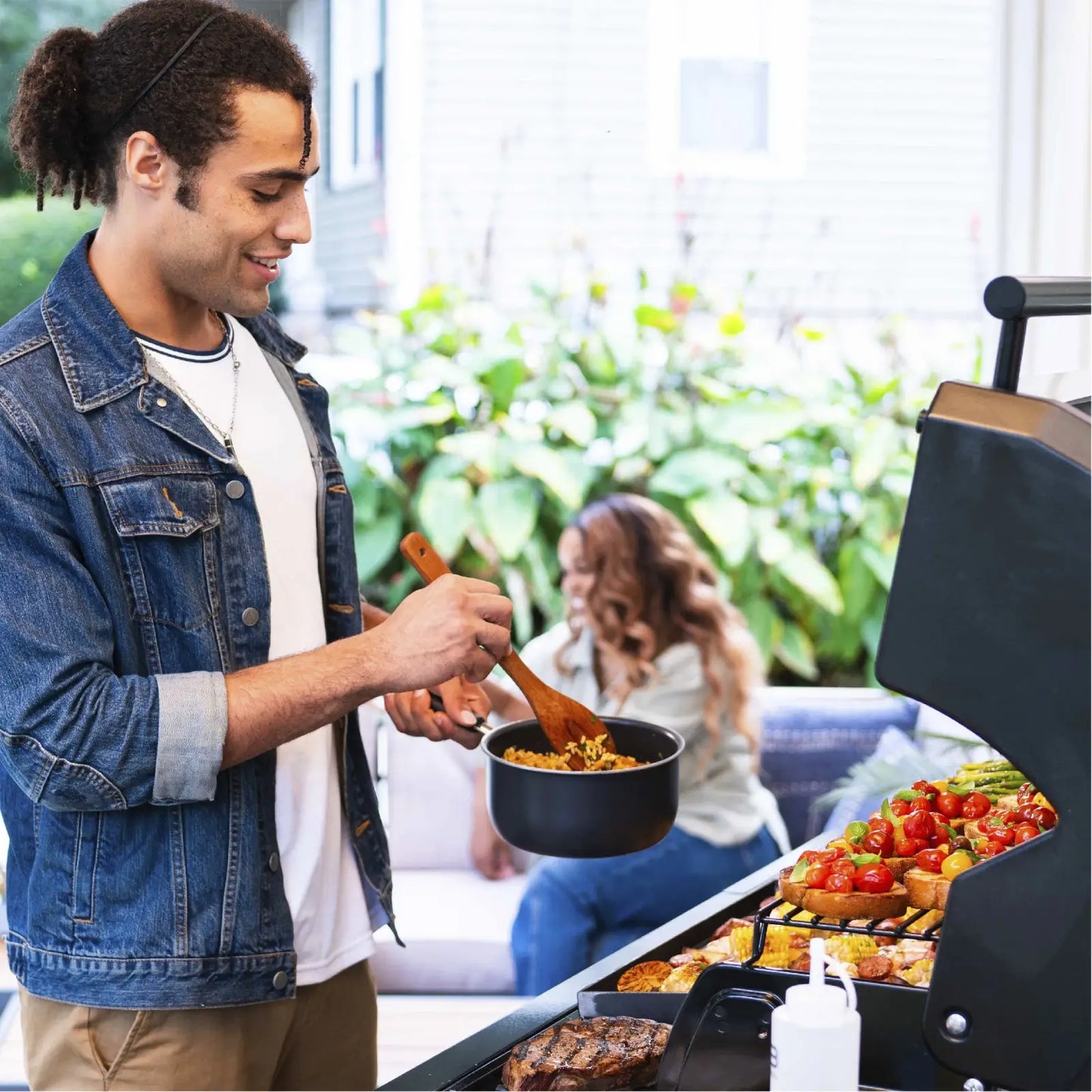 Pro Series™ 4-Burner Gas Grill with Side Burner