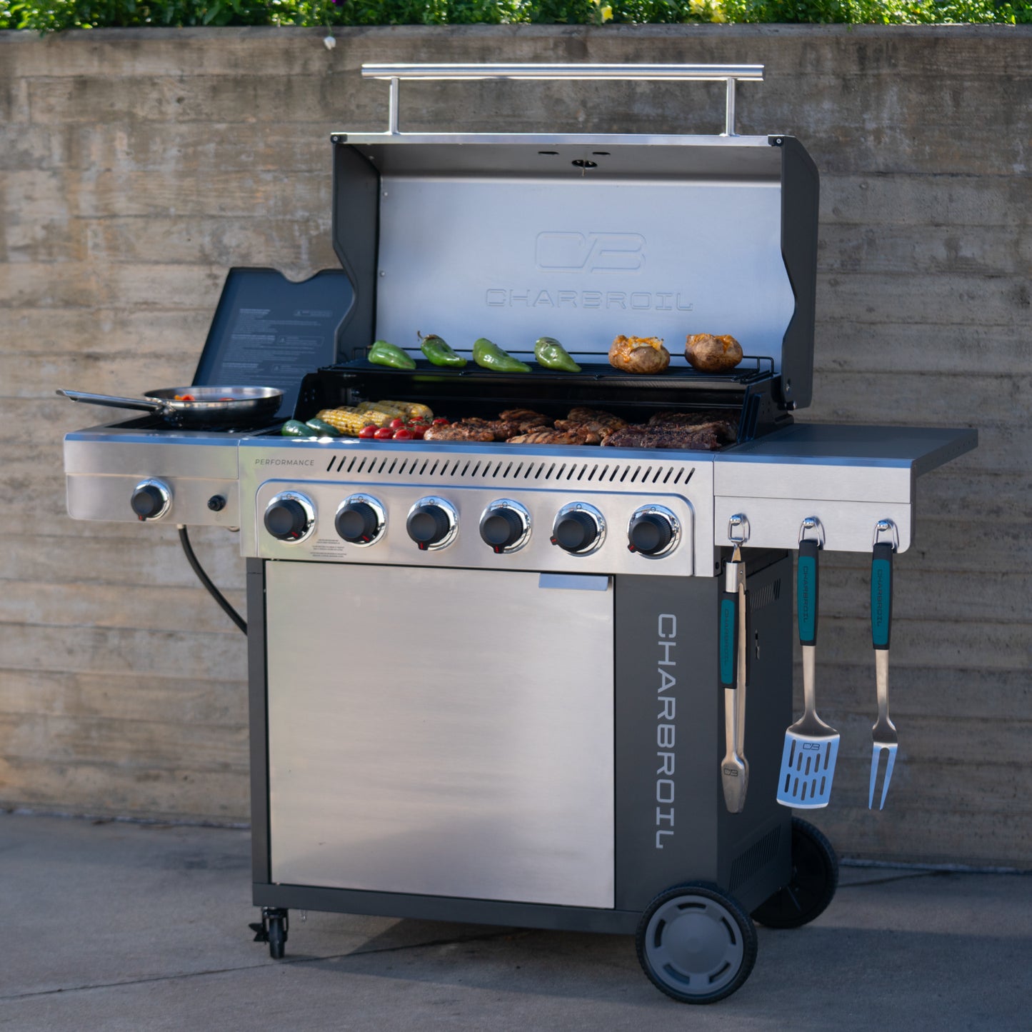 FlavorMax™ 6 Burner Gas Grill with Sear Burner and Side Burner