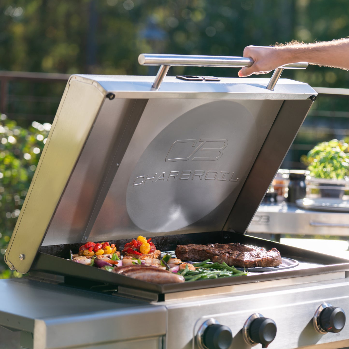 Versa-Tile™ 28" 3-Burner All-in-One Cooking Station