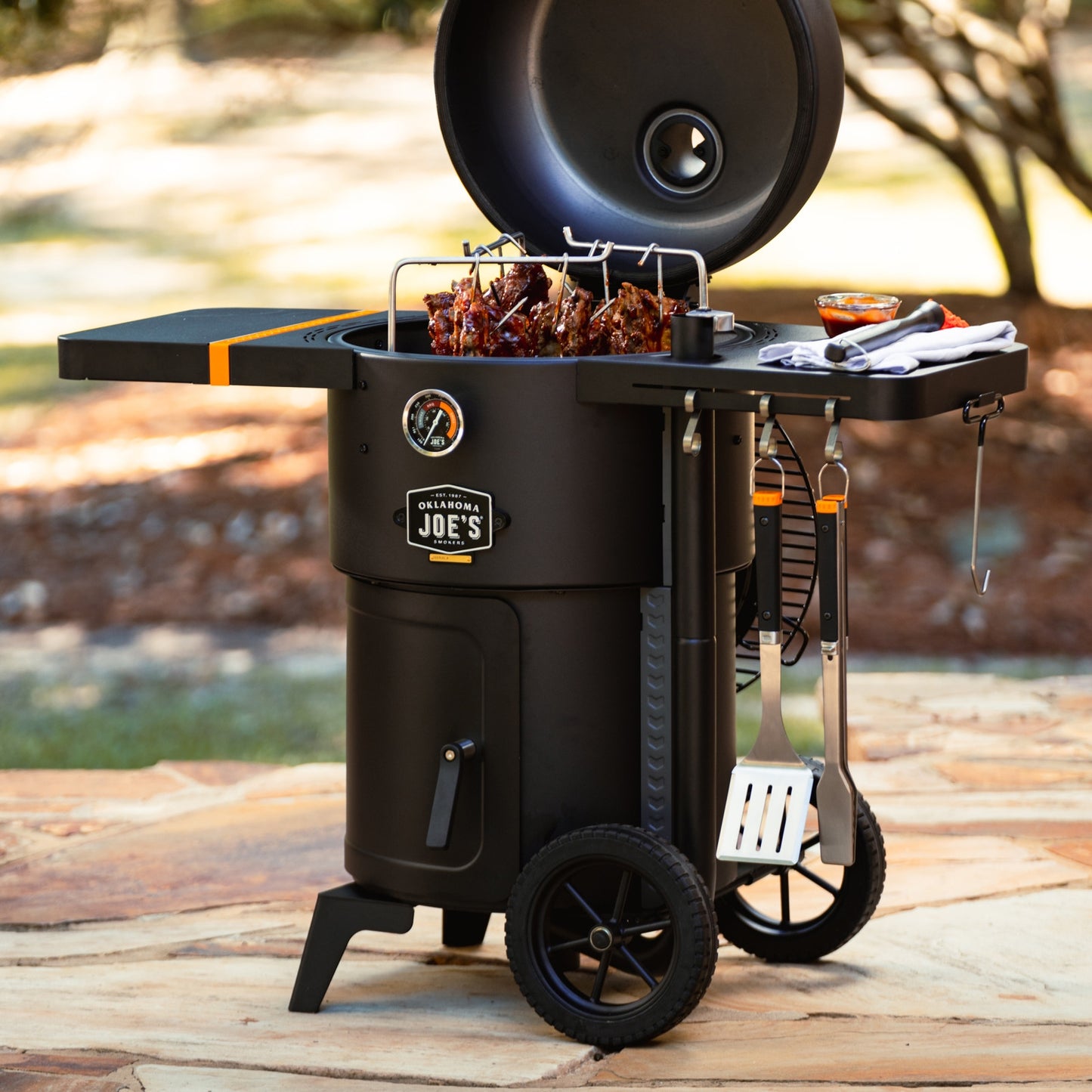 Bronco Drum Smoker & Grill