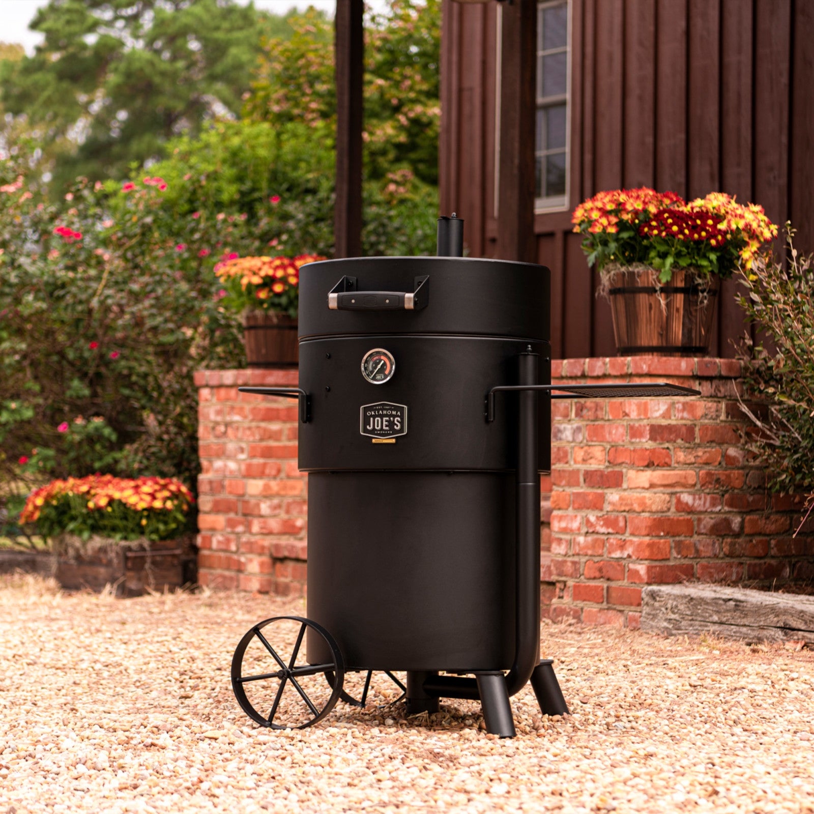 Bronco Pro Drum Smoker