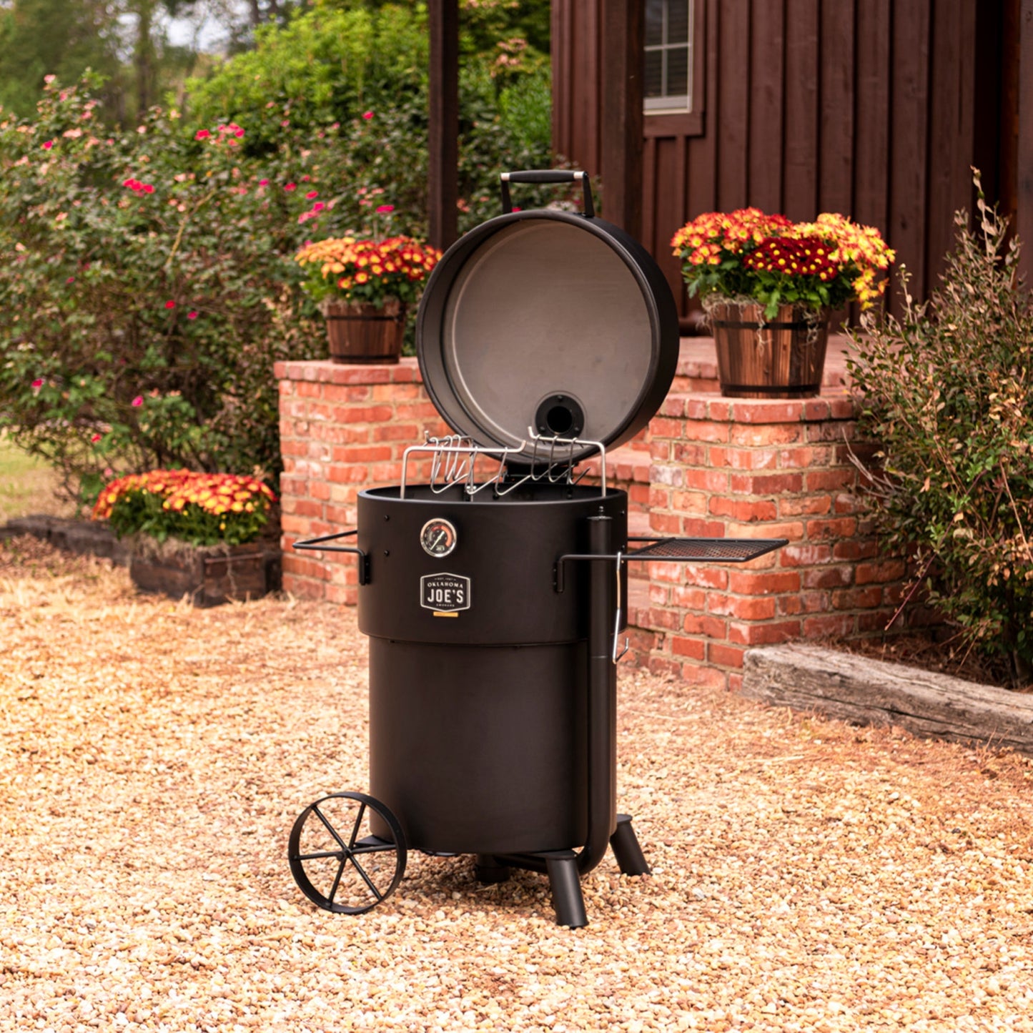 Bronco Pro Drum Smoker