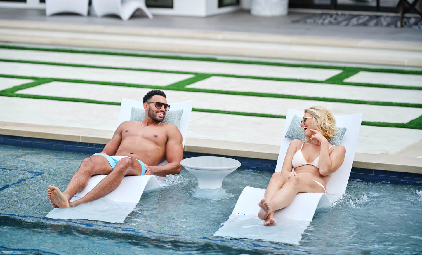 Ledge Autograph Chaise