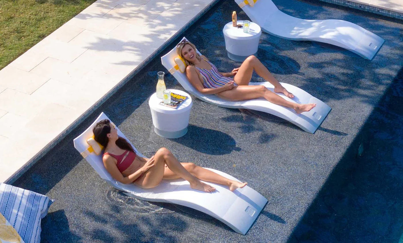 Ledge Signature Chaise