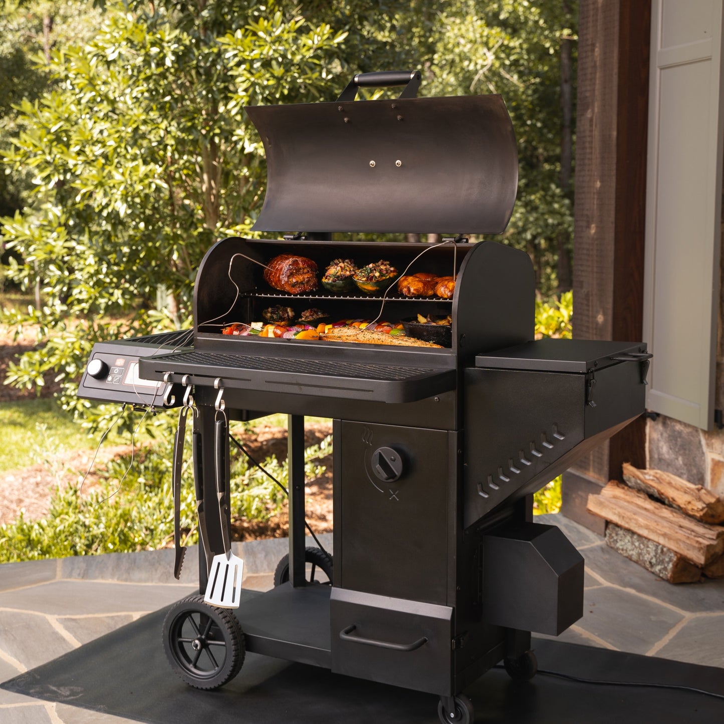 Tahoma 900 Auto-Feed Charcoal Smoker & Grill WIFI